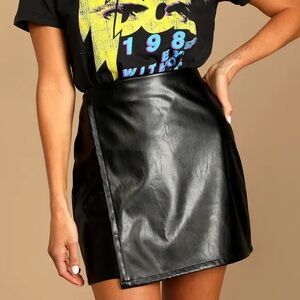 Lulus vegan leather faux wrap mini skirt ❤️